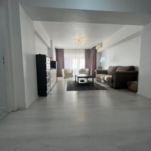 UNIRII-TRAIAN, 4 CAMERE LUX-130 MP, 4 BALCOANE!