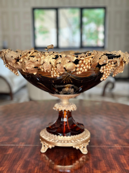 SUPER OCAZIE SE VIND 3 APRTAMENTE DE LUX IN VILA ZONA PARC CAROL COSBUC