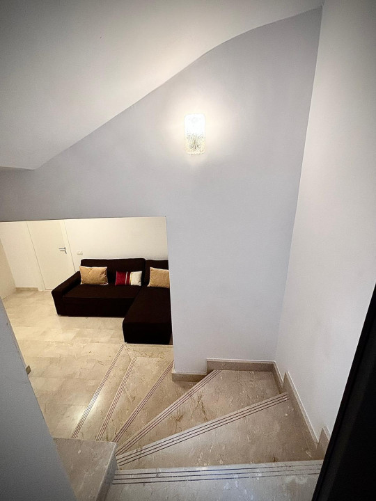 SUPER OCAZIE SE VIND 3 APRTAMENTE DE LUX IN VILA ZONA PARC CAROL COSBUC