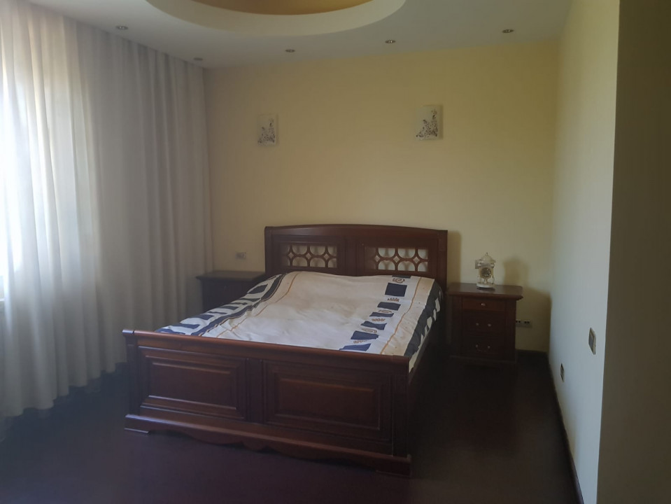  OCAZIE, VAND VILA  DE LUX 860 MP UTILI SI 1230 MP TEREN LANGA LACUL CERNICA 