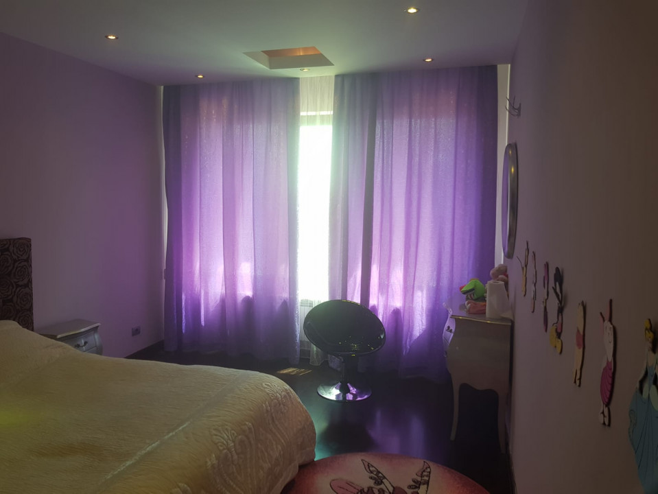  OCAZIE, VAND VILA  DE LUX 860 MP UTILI SI 1230 MP TEREN LANGA LACUL CERNICA 