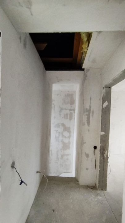 VAND 3 VILE 360MP+300MP CURTE+2 LOC PARCARE IN ZONA 1 DECEMBRIE IF-250.000 euro