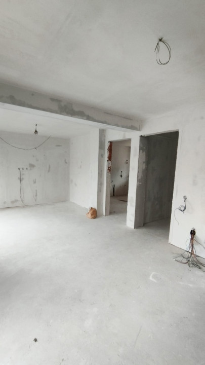 VAND 3 VILE 360MP+300MP CURTE+2 LOC PARCARE IN ZONA 1 DECEMBRIE IF-250.000 euro