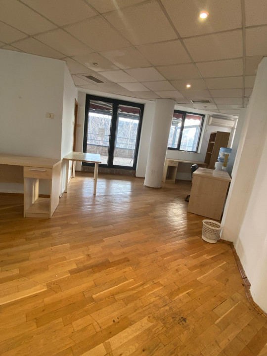 SUPER OCAZIE SE INCHIRIAZA 360MP CONSTRUCTIE BIROURI IN ZONA UNIRII