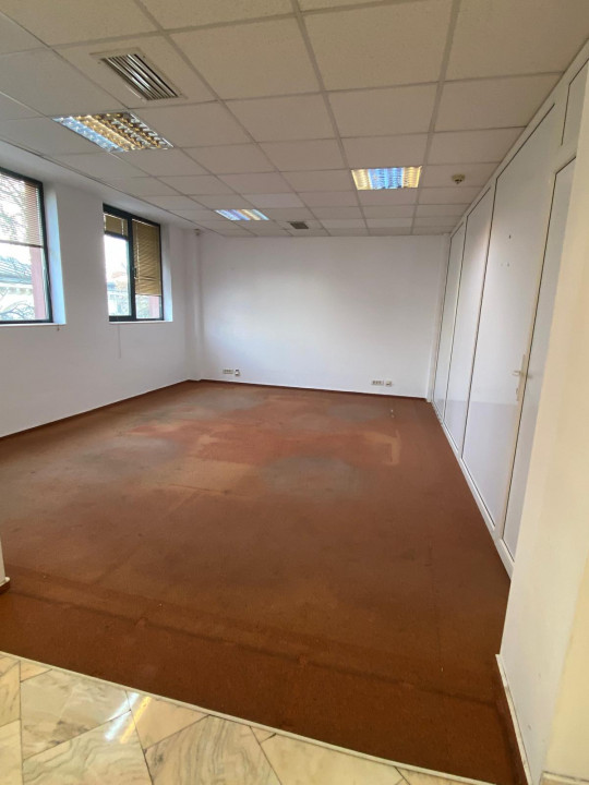 SUPER OCAZIE SE INCHIRIAZA 360MP CONSTRUCTIE BIROURI IN ZONA UNIRII