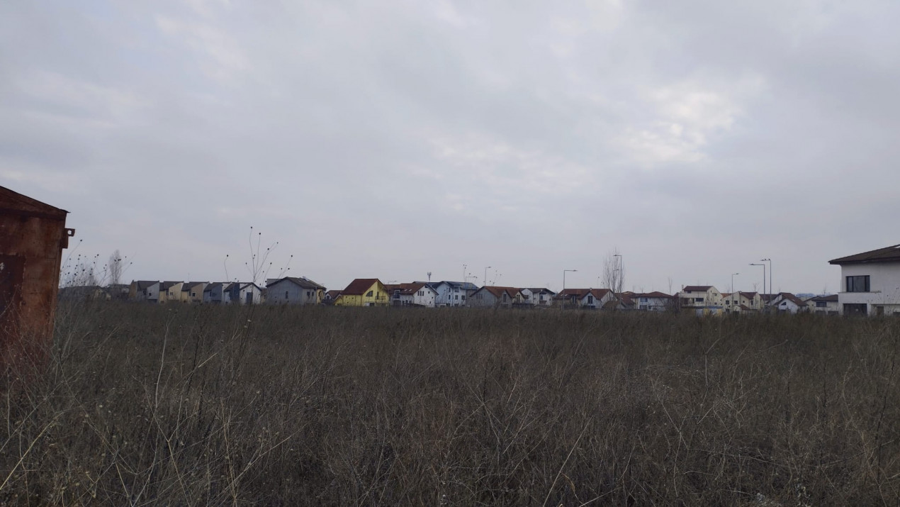 VAND TEREN INTRAVILAN 16.474 MP IN ZONA BANEASA PENTRU AFACERI/INVESTITII