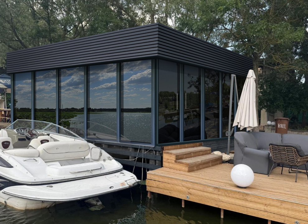 SE VINDE VILA CU DESCHIDERE LA LACUL SNAGOV LA CEL MAI MIC PRET