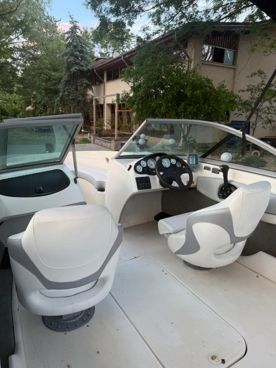 SE VINDE VILA CU DESCHIDERE LA LACUL SNAGOV LA CEL MAI MIC PRET