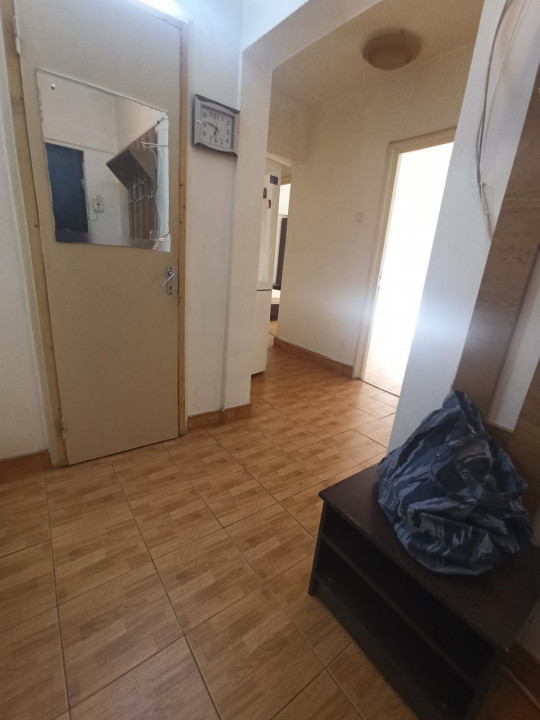 VAND APARTAMENT 3 CAMERE SPATIOS APROAPE DE METROU TINERETULUI