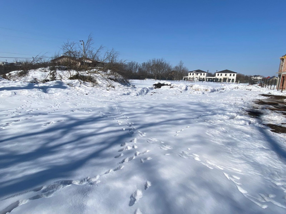 VAND TEREN INTRAVILAN 3070MP IN ZONA VIP BANEASA-STEJARII 