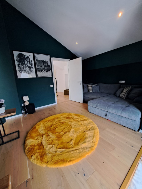 VAND PENTHOUSE 280 MP IN VILA + GARAJ LUX IN SINAIA PH COTA 1400