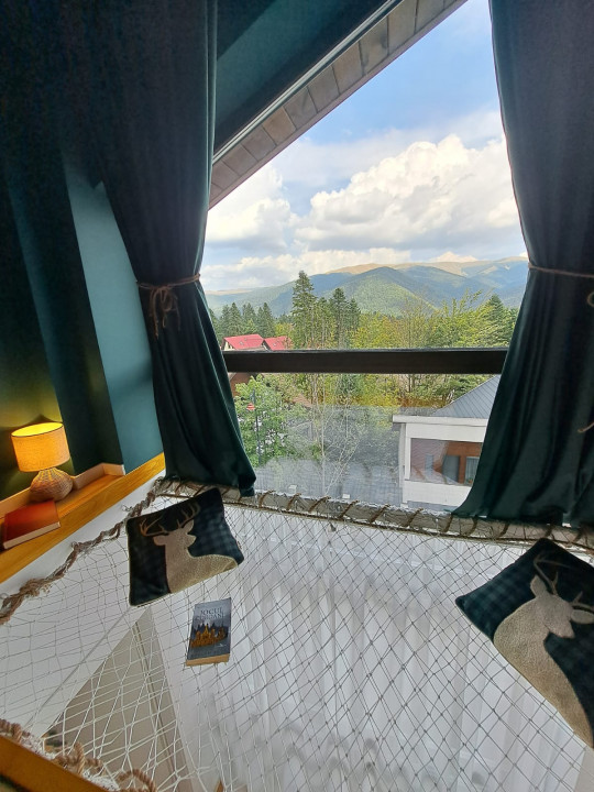 VAND PENTHOUSE 280 MP IN VILA + GARAJ LUX IN SINAIA PH COTA 1400