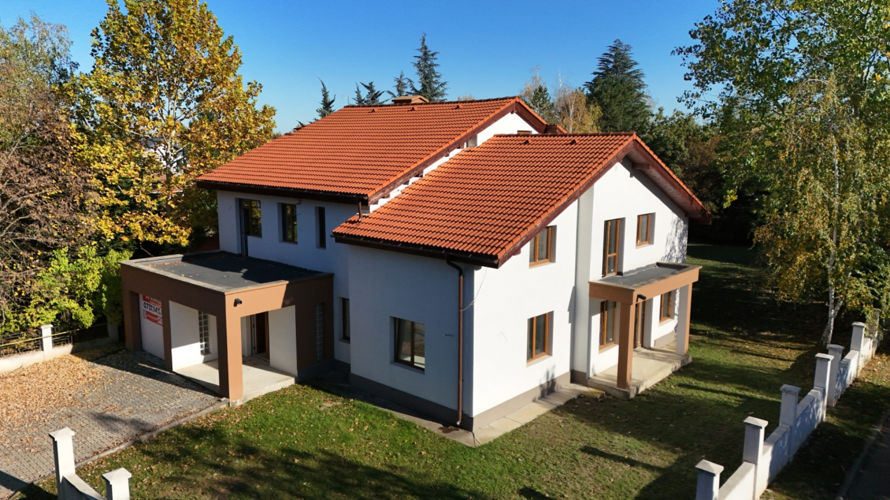 CORBEANCA-PARADISUL VERDE, VILA P+E+M 507 MP, LOT 1095 MP, LA PADURE!