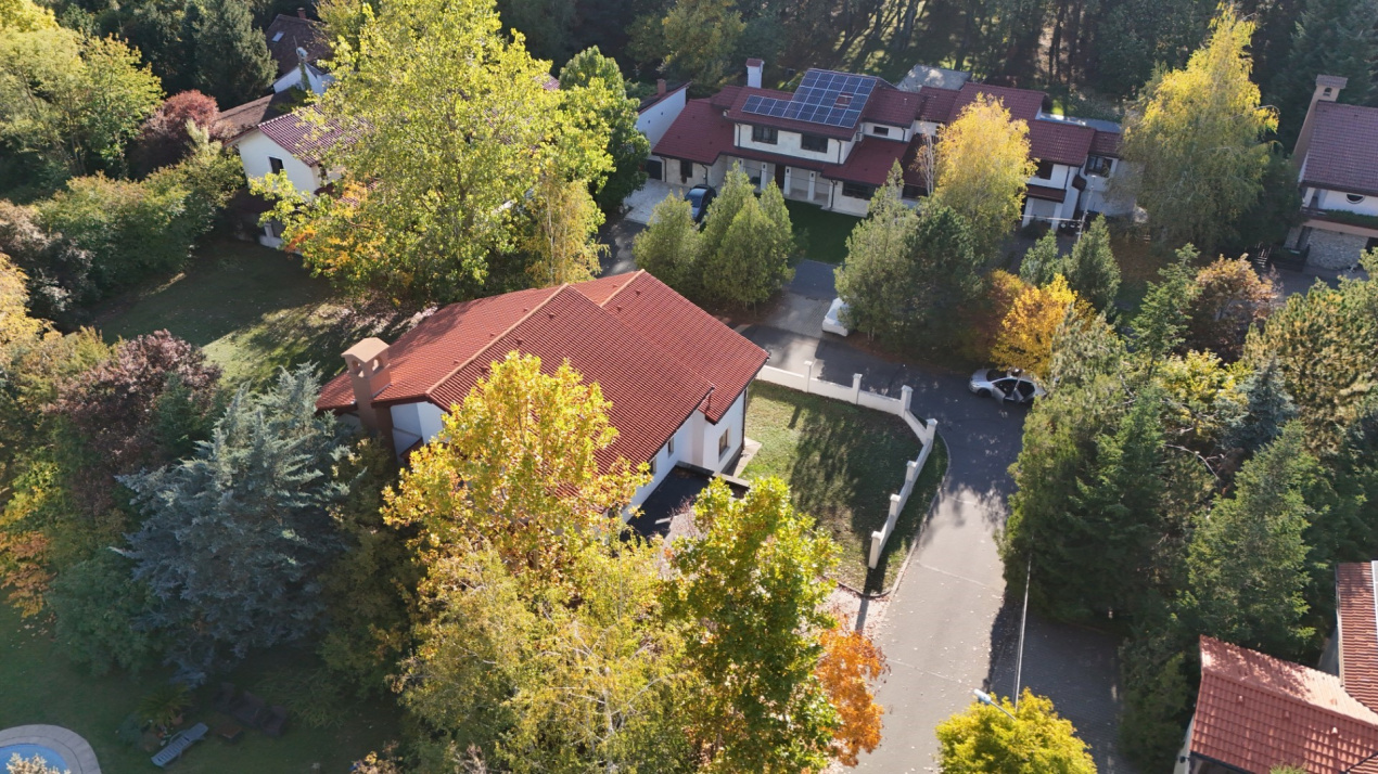 CORBEANCA-PARADISUL VERDE, VILA P+E+M 507 MP, LOT 1095 MP, LA PADURE!