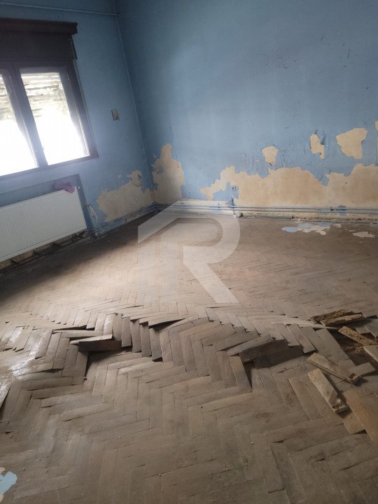 Casă centrală, singur curte - Rond Cosbuc, OCAZIE 1.153 euro/mp PENTRU 468 MP