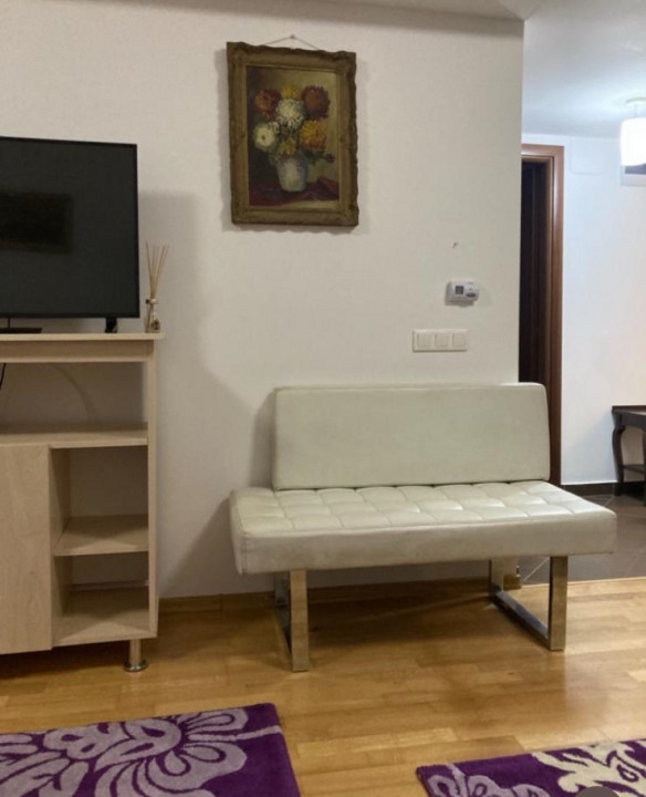 OCAZIE! Vand apartament 2 camere decomandat,Mobilat, Sinaia, langa Hotel Mara