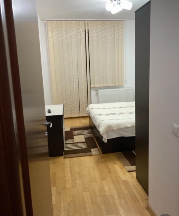 OCAZIE! Vand apartament 2 camere decomandat,Mobilat, Sinaia, langa Hotel Mara