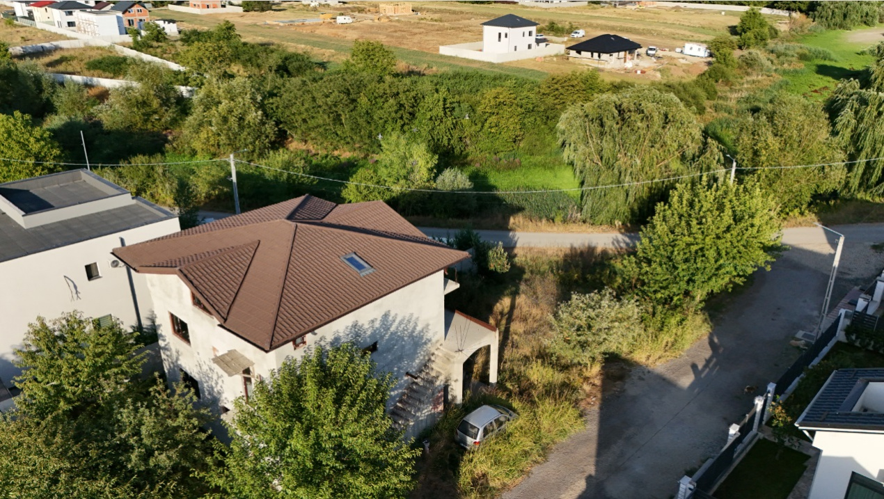 BERCENI-VIDRA, CASA P+E+M 142 MP, LOT 700 MP!