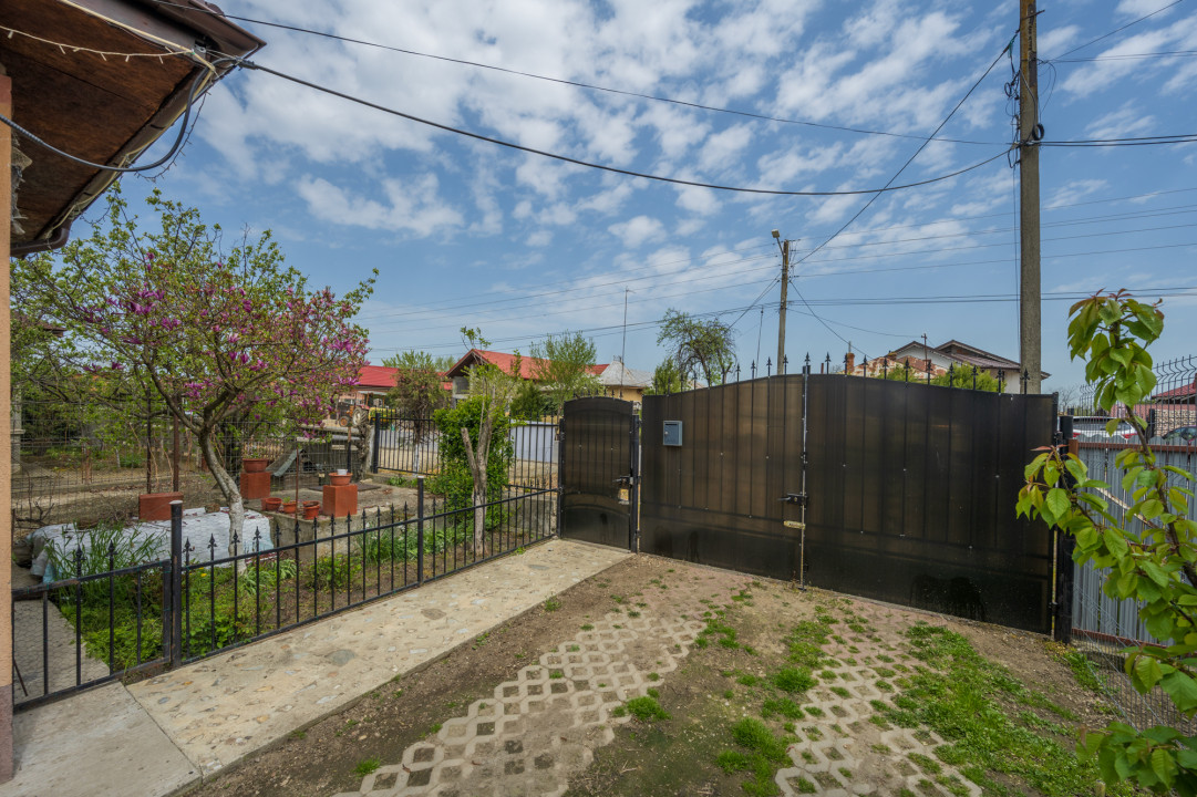 TANTAVA - GRADINARI, CASA 70 MP, LOT - 1557 MP!