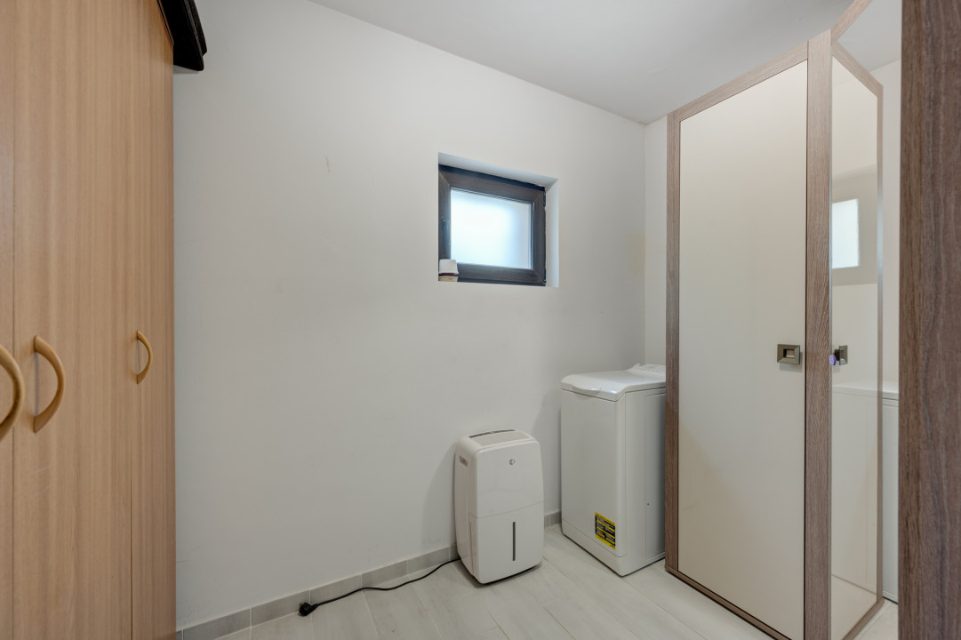 TANTAVA - GRADINARI, CASA 70 MP, LOT - 1557 MP!