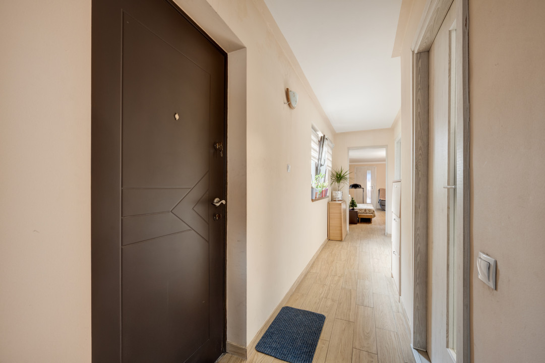 TANTAVA - GRADINARI, CASA 70 MP, LOT - 1557 MP!