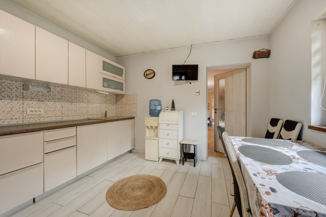 TANTAVA - GRADINARI, CASA 70 MP, LOT - 1557 MP!