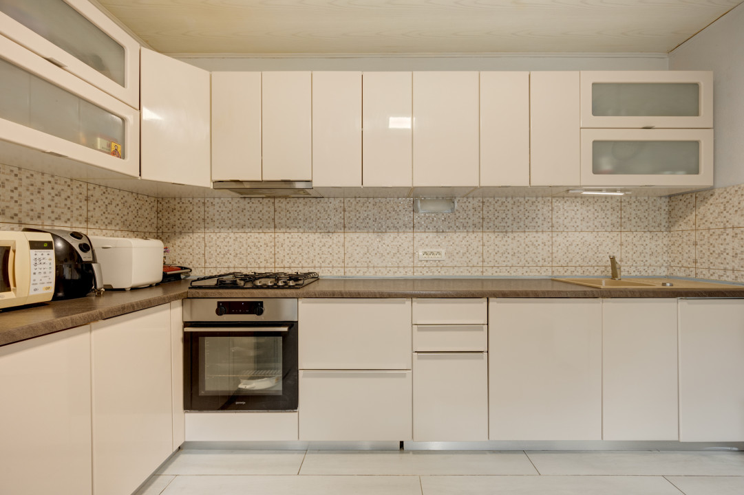 TANTAVA - GRADINARI, CASA 70 MP, LOT - 1557 MP!