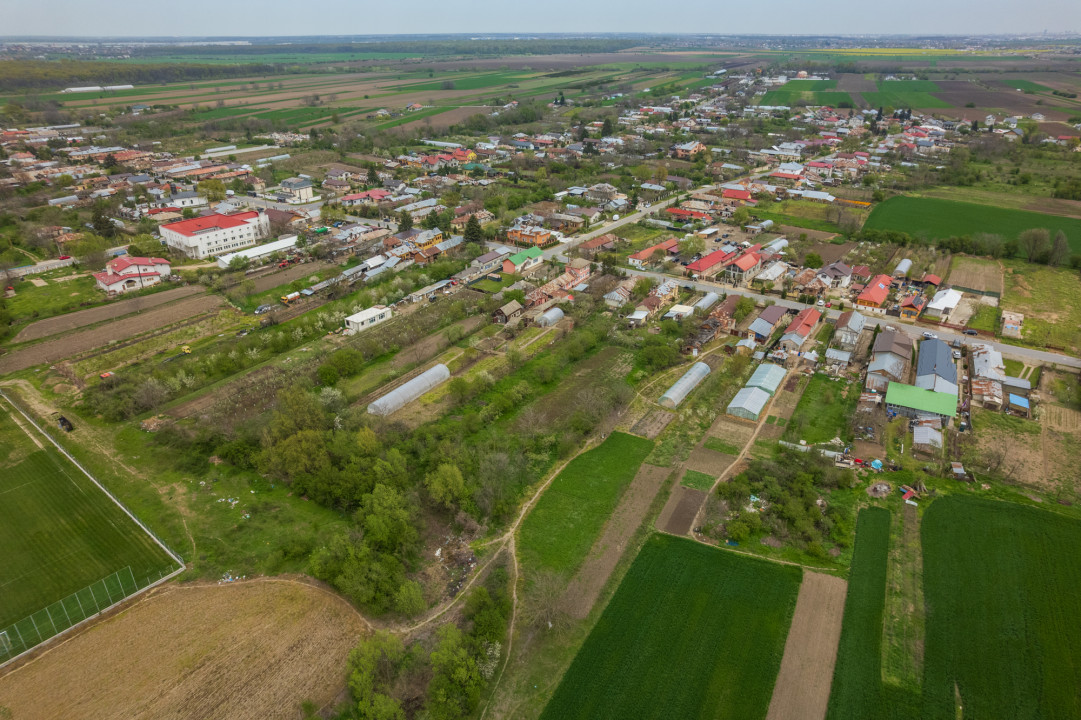 TANTAVA - GRADINARI, CASA 70 MP, LOT - 1557 MP!