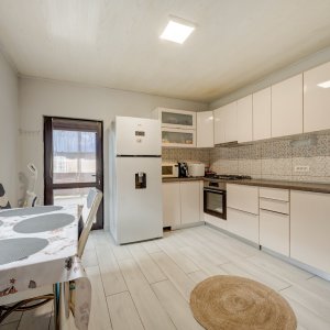 TANTAVA - GRADINARI, CASA 70 MP, LOT - 1557 MP!