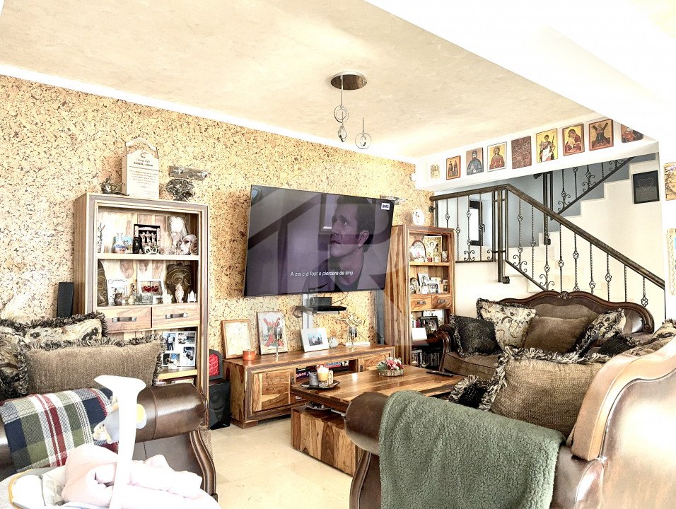 Vila de Vanzare Domnesti indepedenta energetic cu piscina incalzita