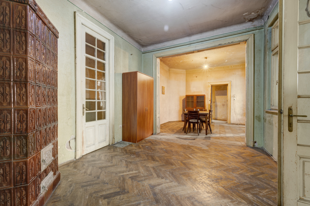 CAROL – 11 IUNIE, APARTAMENT 4 CAMERE IN VILA, 120 MP, ETAJ 1! 