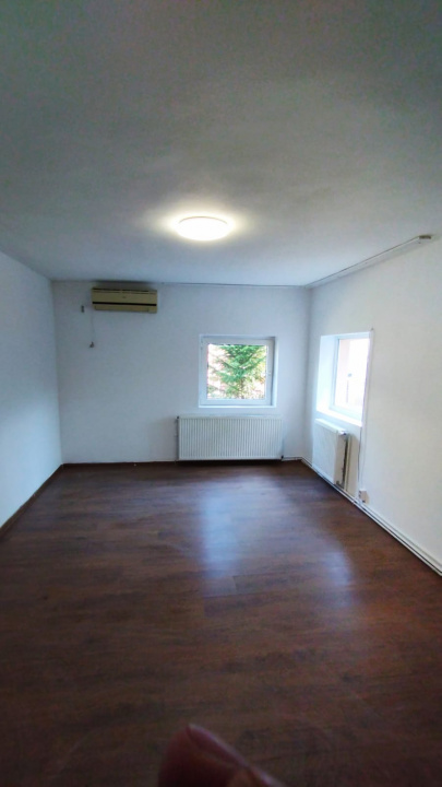 Casa de vanzare Colentina singur curte 