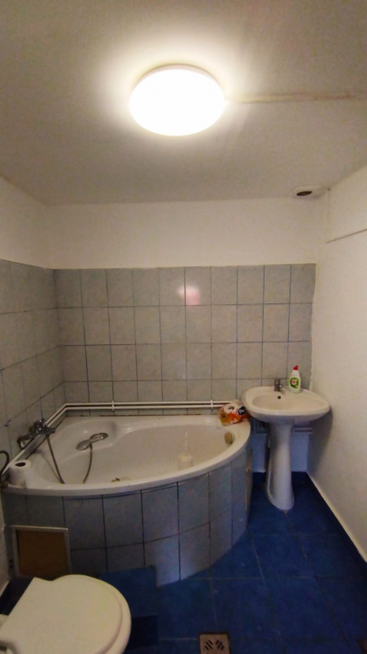 Casa de vanzare Colentina singur curte 