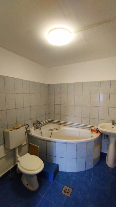 Casa de vanzare Colentina singur curte 