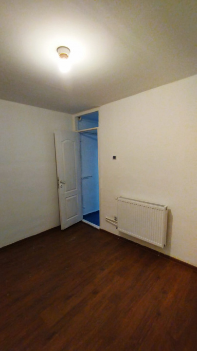 Casa de vanzare Colentina singur curte 