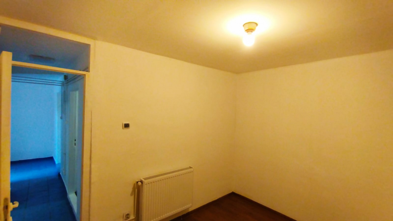 Casa de vanzare Colentina singur curte 