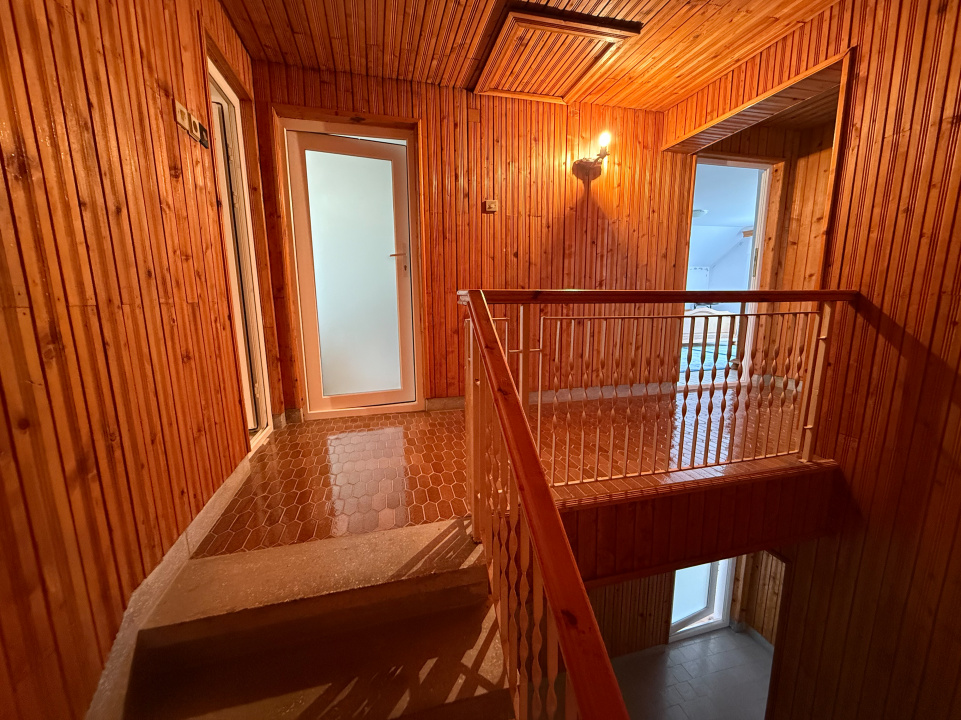  Vila cu 6 dormitoare in Breaza, lot teren 1289 mp