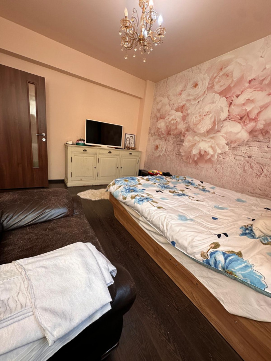 OCAZIE SE VINDE VILA SPATIOASA IN ORASUL PANTELIMON IF APROAPE DE CENTRU