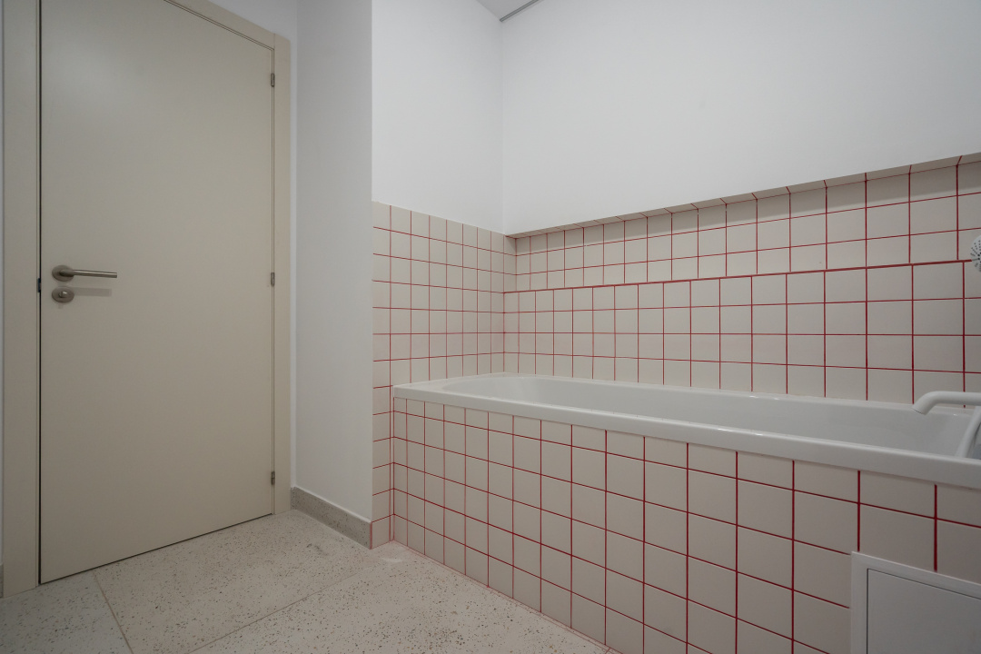 Apartament 2025, Stellaris, Faza 1, mutare imediata!