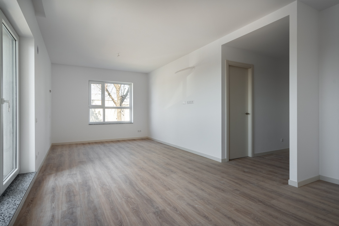 Apartament 2025, Stellaris, Faza 1, mutare imediata!