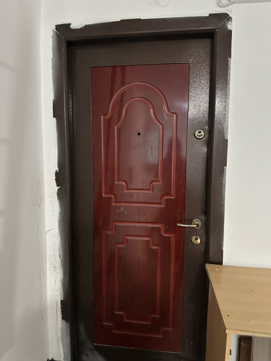 1 DECEMBRIE, 4 CAMERE 98 MP, LOT 22 MP PARCARE!