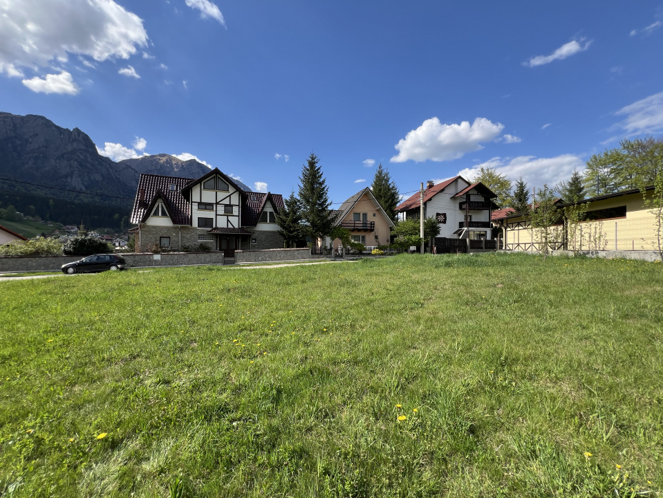 Teren intravilan Poiana Tapului. Tripla deschidere. Vedere libera superba. 