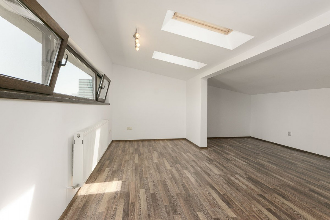 Vilă spațioasă și elegantă în Pipera – zona Porsche / Hotel Alexander