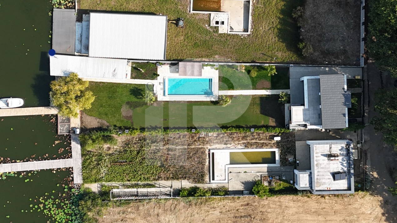 Pe Malul Snagovului, Unde Luxul Devine Cotidian