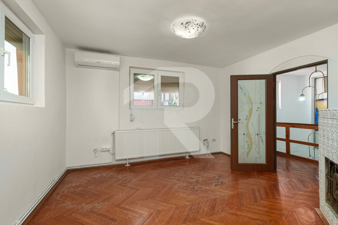 Casa de închiriat Str Justinian pretabilă birouri