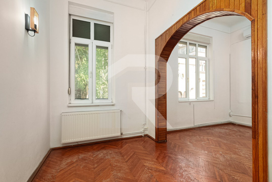 Casa de închiriat Str Justinian pretabilă birouri