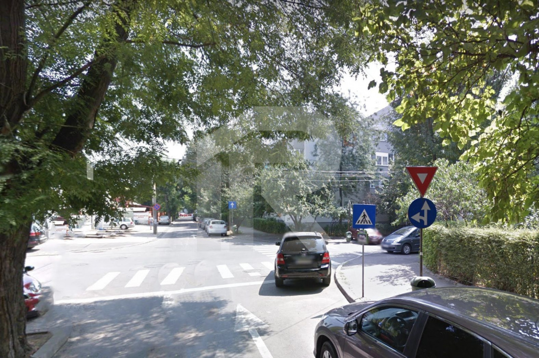 Str. BANEASA, apartament 3 camere, 10 minute de parcul Herastrau