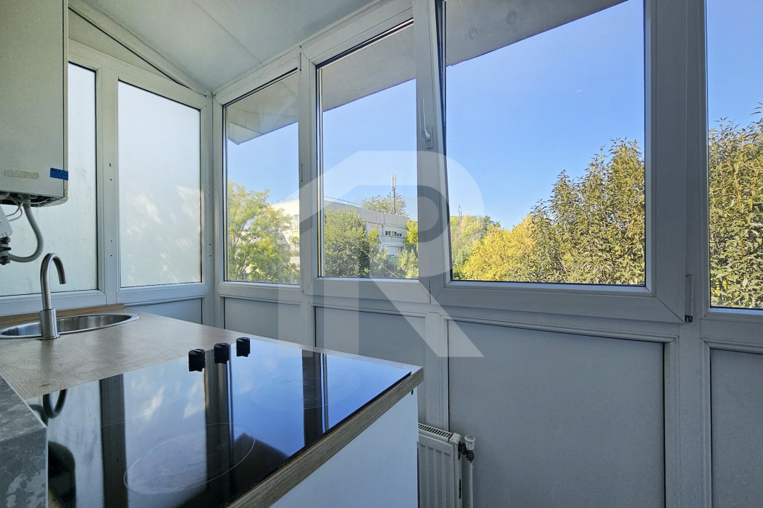 Str. BANEASA, apartament 3 camere, 10 minute de parcul Herastrau