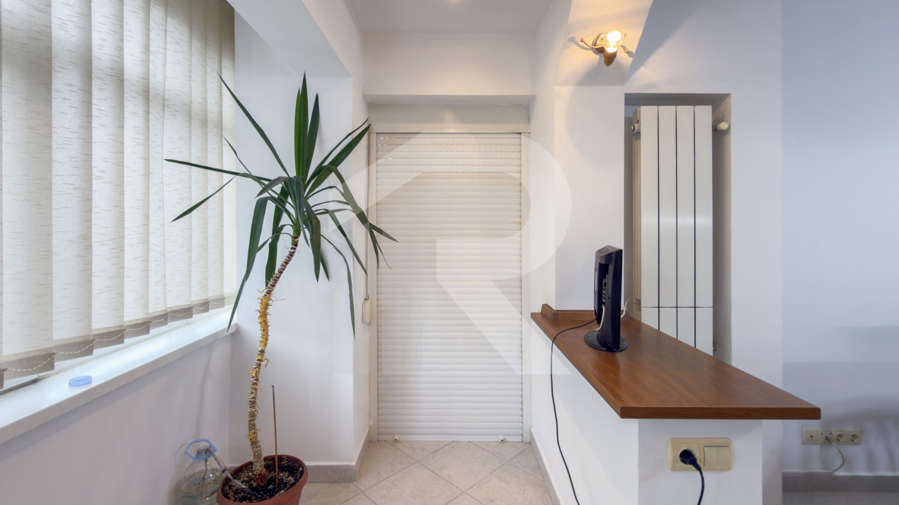 Vânzare apartament 3 camere – Ultracentral, Bloc Scala, Bd. Magheru