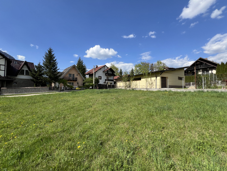 Teren intravilan Poiana Tapului. Tripla deschidere. Vedere libera superba. 